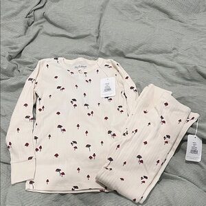 Fin & Vince Mushroom Print Set 8/9 NWT